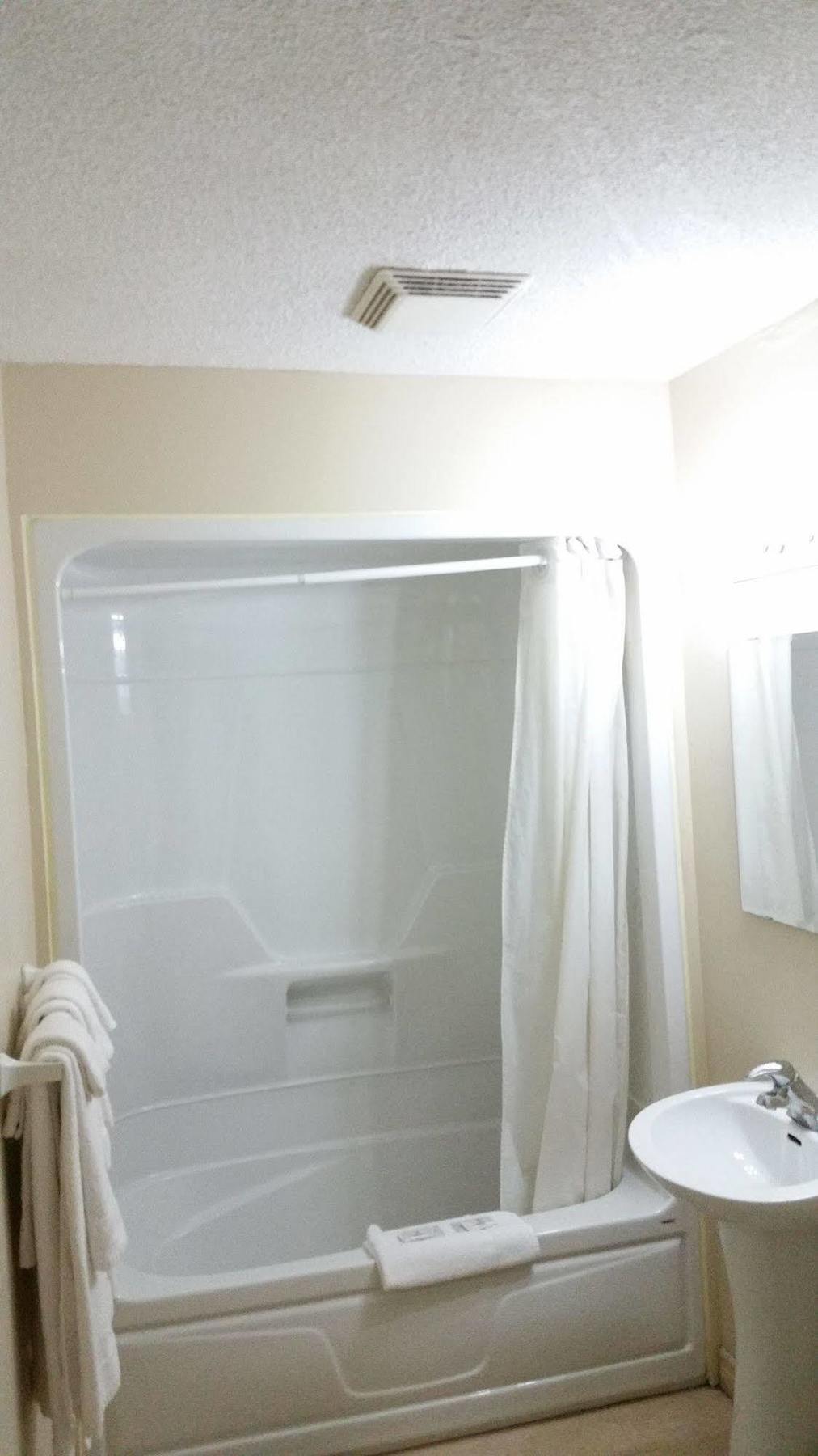 בלוויל Avalon Motel מראה חיצוני תמונה